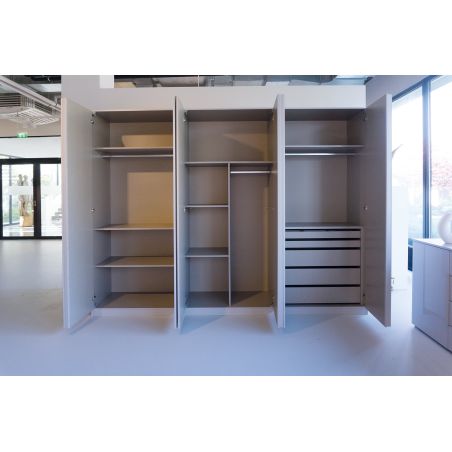 Armoire 6 portes 271 cm OBERON en décor verre brillant blanc avec accessoires intérieurs inclus