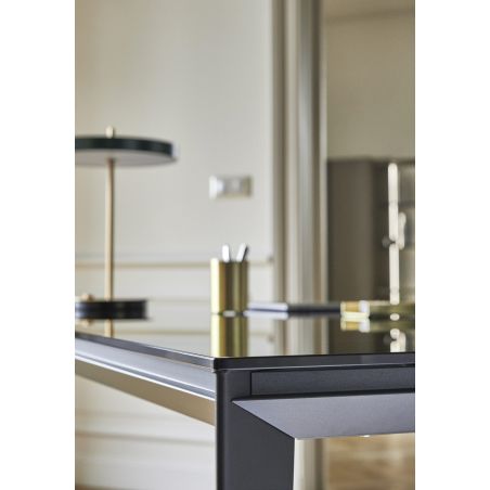 Bureau droit 170 cm ou 190 cm E-MOTION plateau verre teinté noir