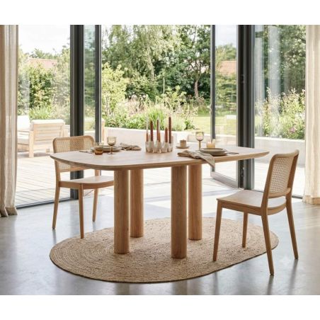 Azulo, table 160 x 130 cm