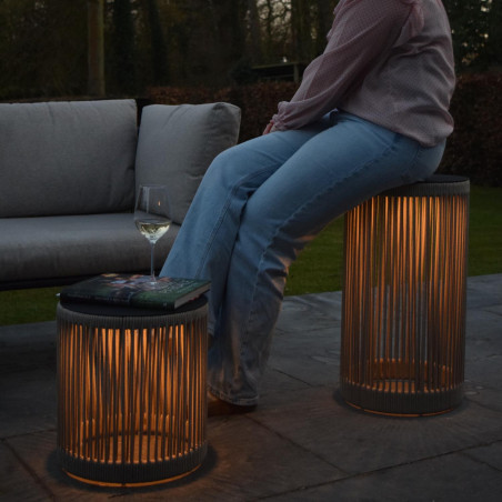 Lucide PINGI - Lampadaire Rechargeable Intérieur/Extérieur - Batterie/Piles - Ø 33,5 cm - LED 3 - H 36,5 cm - Taupe / Noir