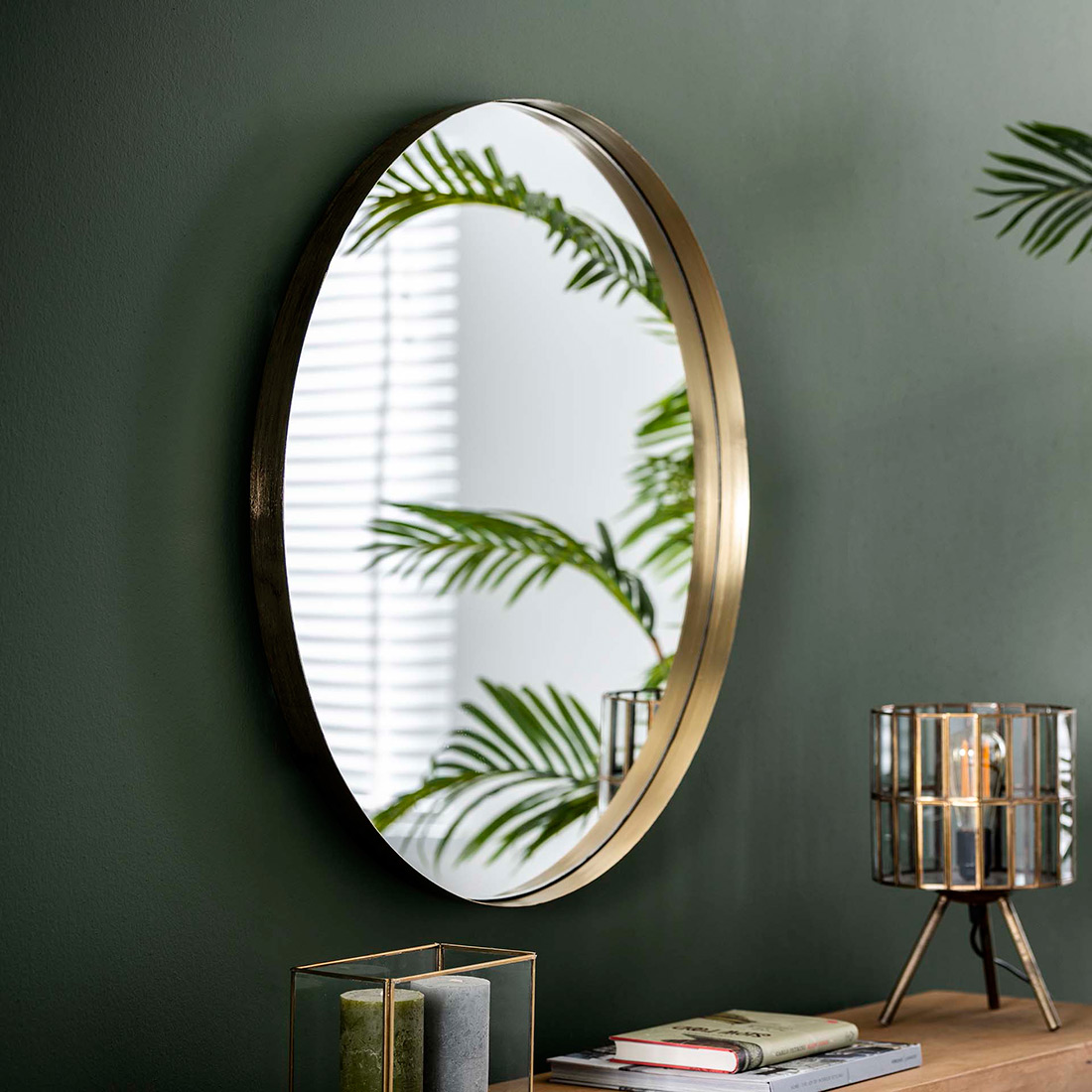 Miroir Rond Eloise Avec Un Diametre De 75 Cm Meubles Thiry Miroir Rond Eloise Avec Un Diametre De 75 Cm Meubles Thiry